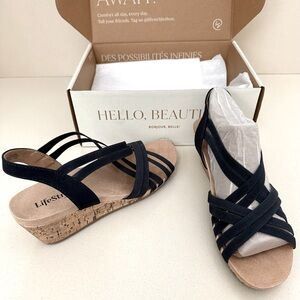 Brand new Life Stride Navy Women's Sandals. Original shoe box included.